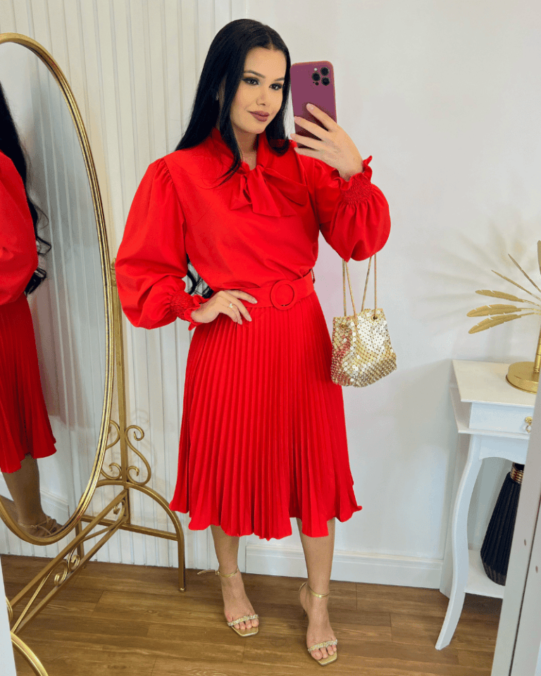 Vestido Plissado Midi Forrado Manga longa- Tecido Crepe Seda-Vermelho
