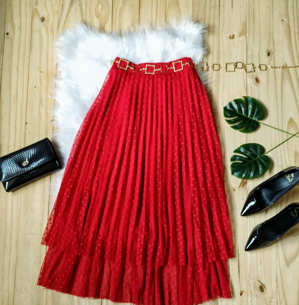 Saia 2 Maria em Tule Vermelho
