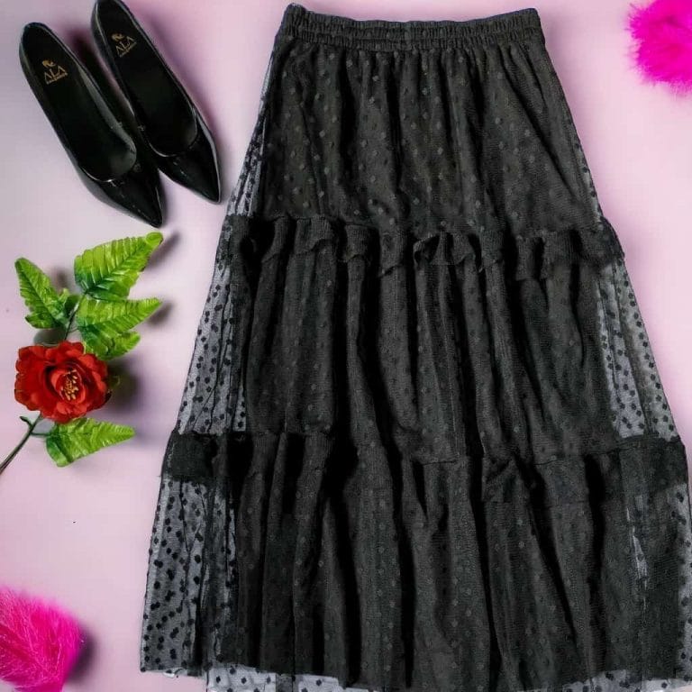 Saia 3 Maria em Tule Preto