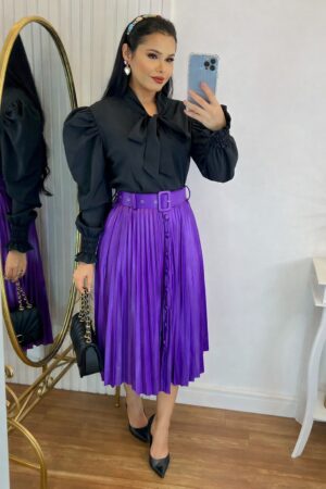 Saia Plissada Midi Tecido Cirre com Cinto Roxo