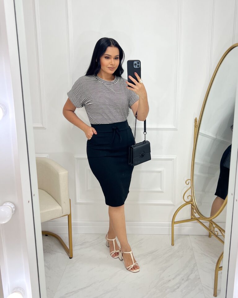 Conjunto Blusa+ Saia -Preto
