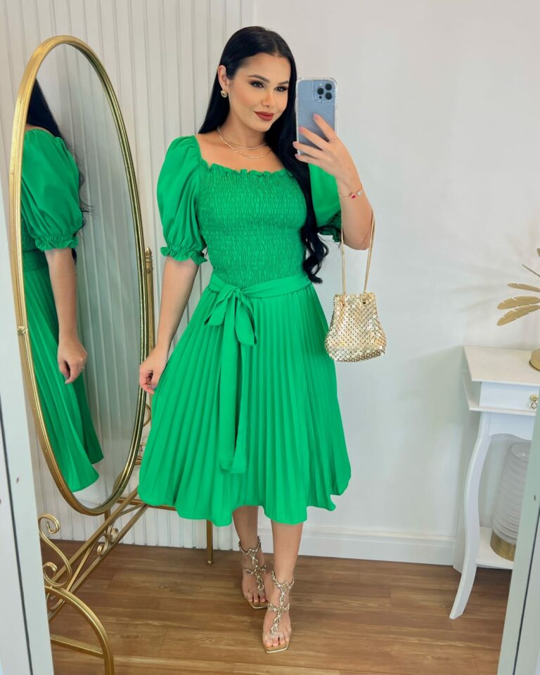 Vestido Plissado Midi Forrado Tecido Crepe Seda com lastex- Verde Bandeira