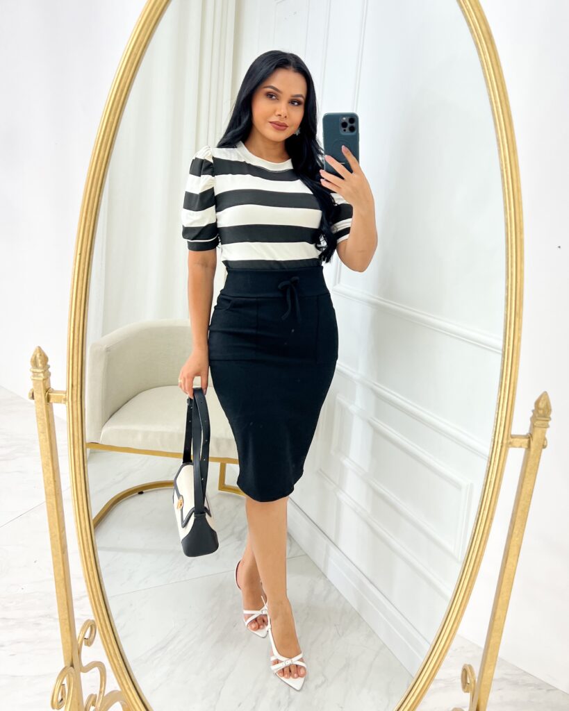 Conjunto Blusa+ Saia- manga princesa Preto