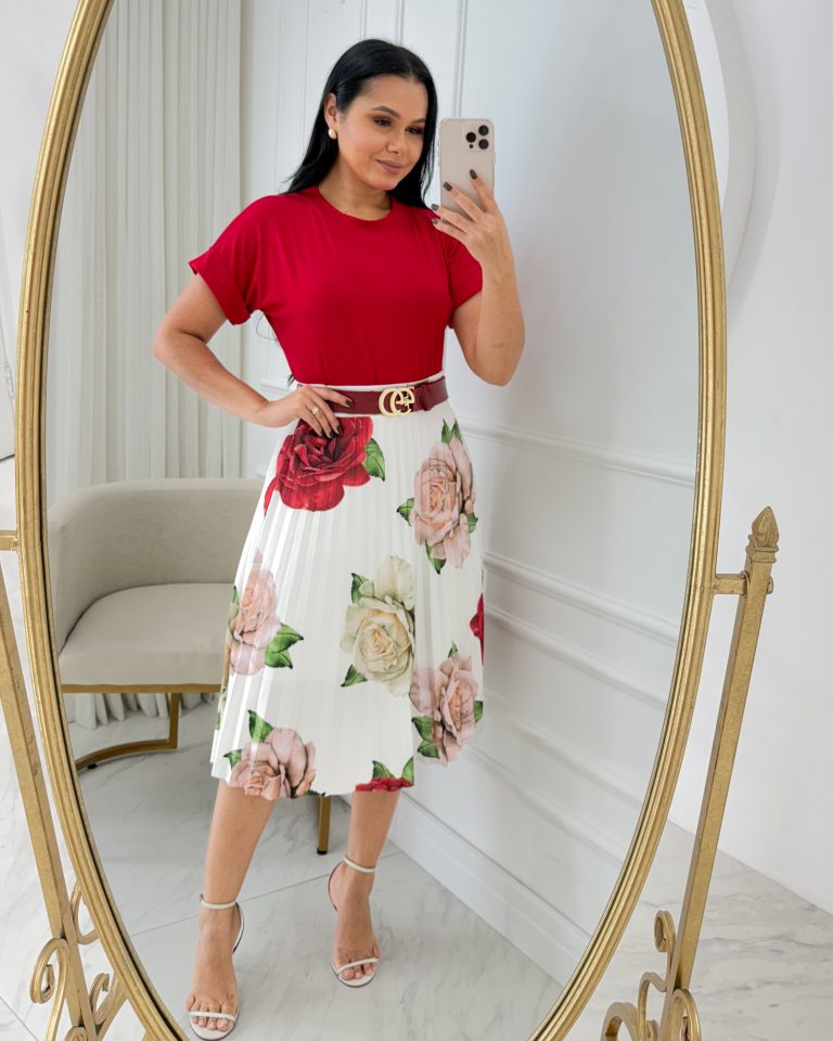 Conjunto Blusa+ Saia- vermelho