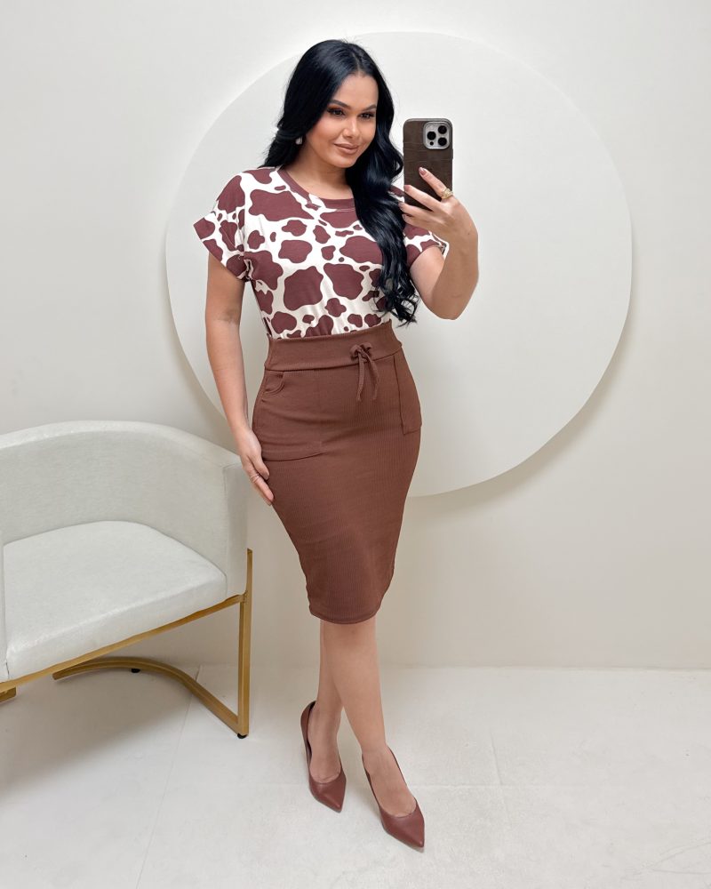 Conjunto Blusa+ Saia-Marrom