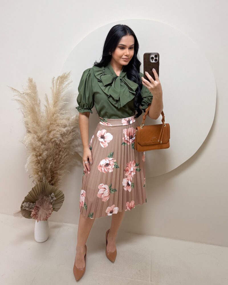 Conjunto Blusa+ Saia-Verde militar