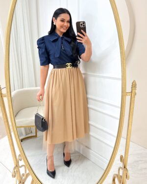 Conjunto Saia Midi em Tule + blusa Cor Azul Marinho