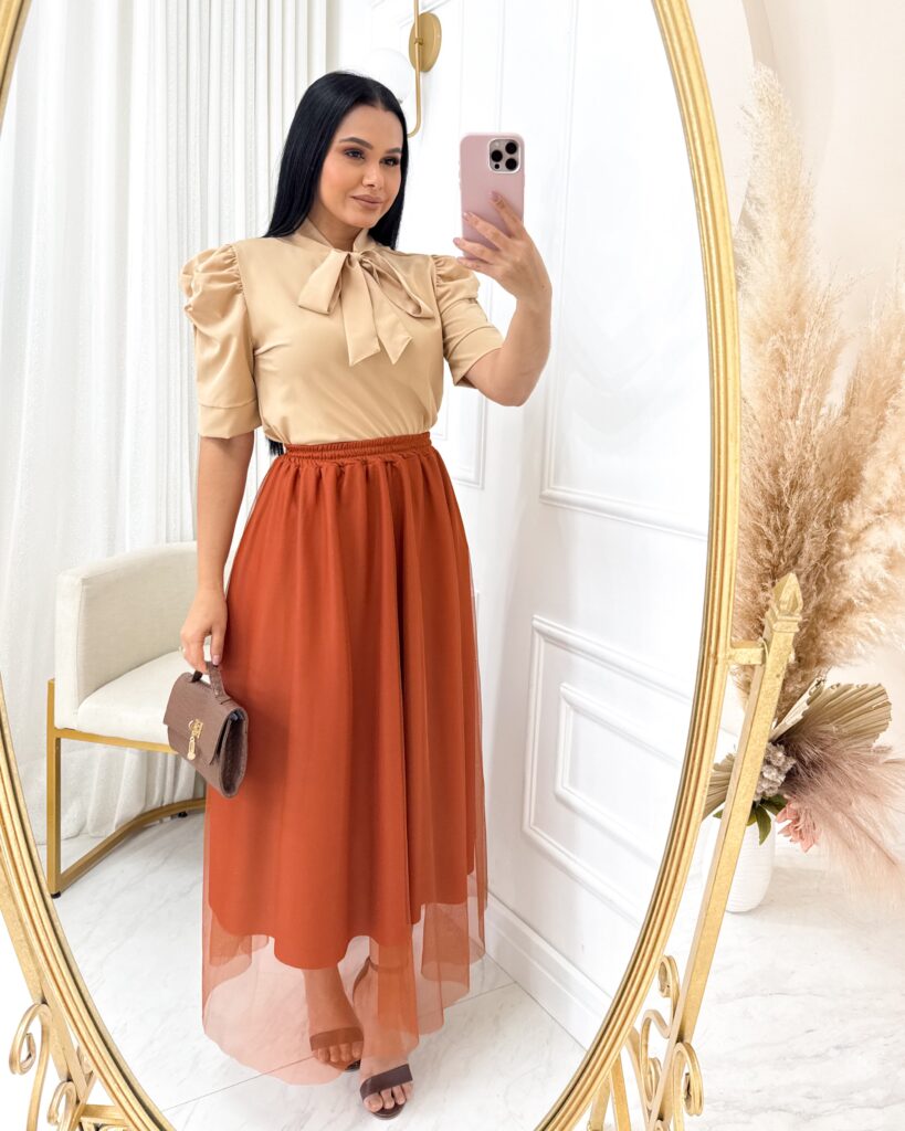 Saia Midi em Tule – terra cota