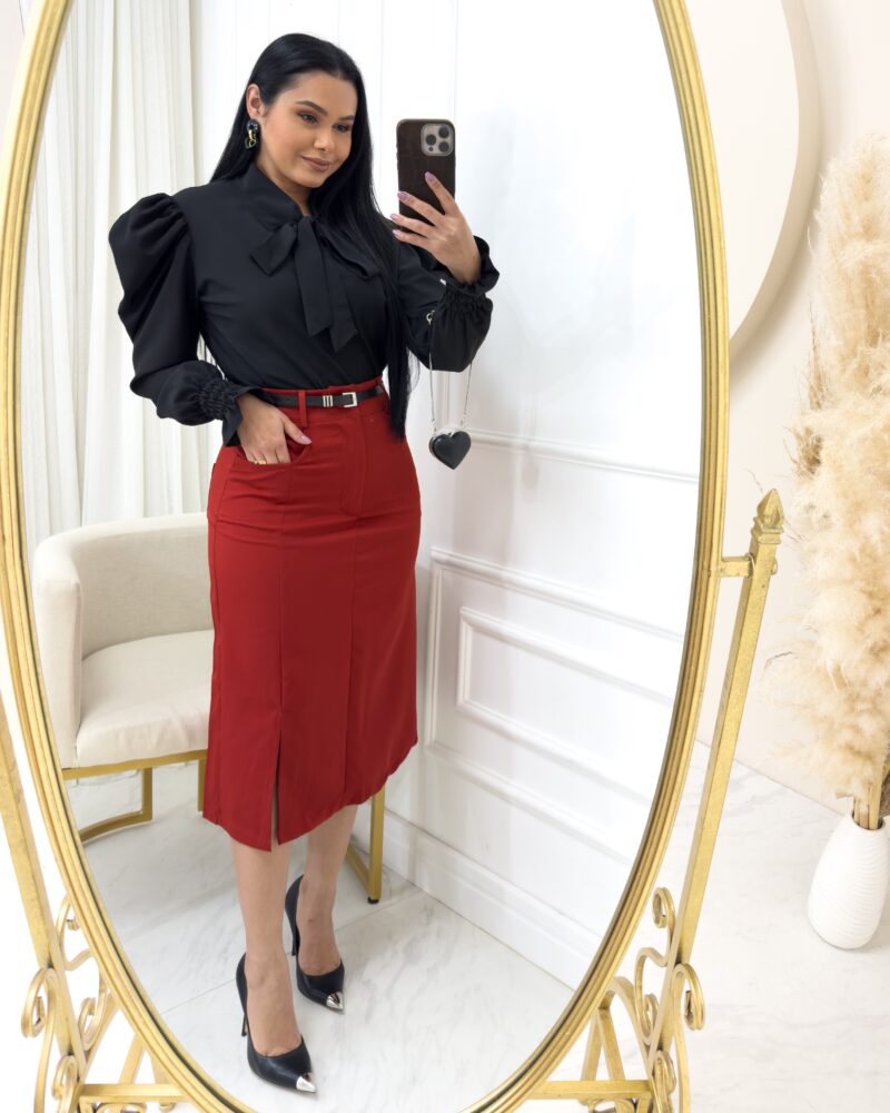 Saia Midi Tecido Alfaiataria com Cinto vermelho