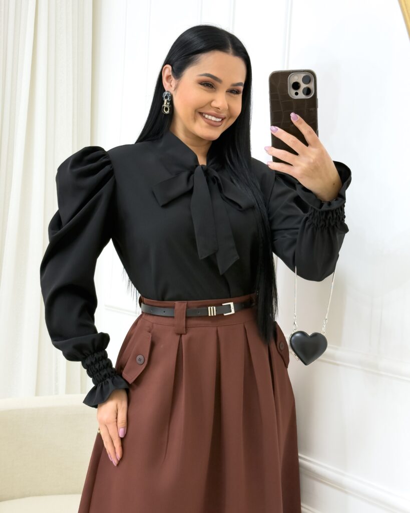 Blusa Manga Longa Tecido Crepe Seda Preto