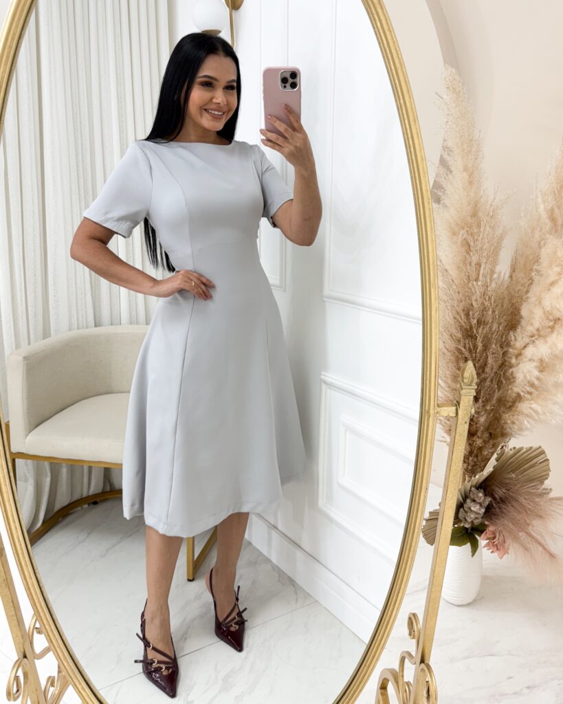 Vestido em Alfaiataria com manga Cinza