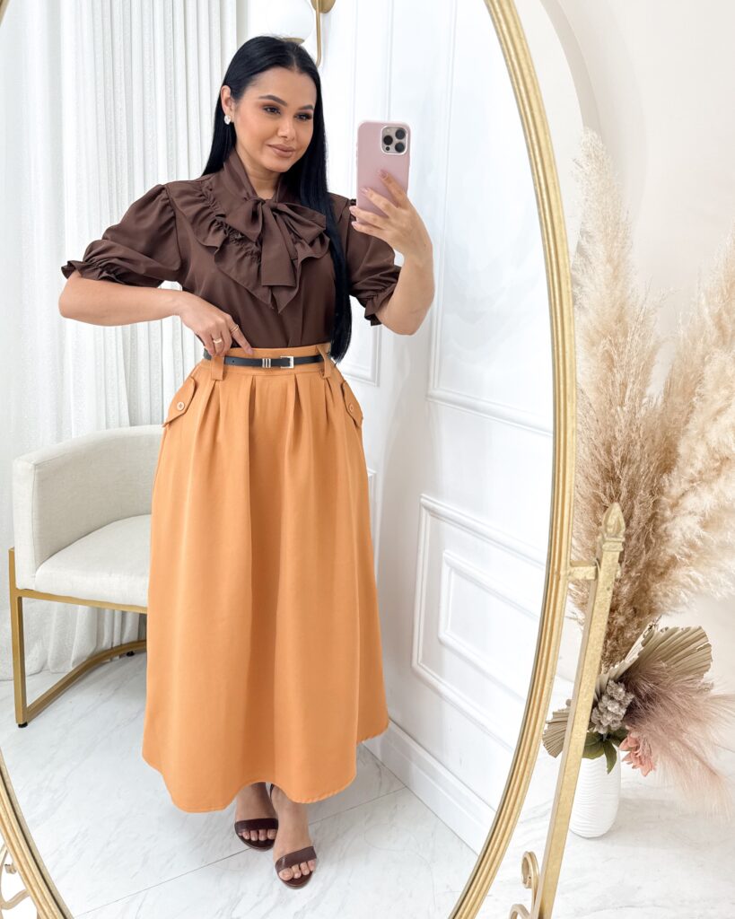 Saia Midi Tecido Alfaiataria com Cinto