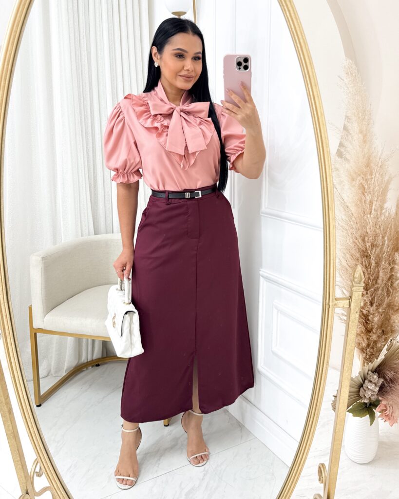 Saia Midi Tecido Alfaiataria com Cinto e com fenda na frente e Bolsos Funcionais marsala