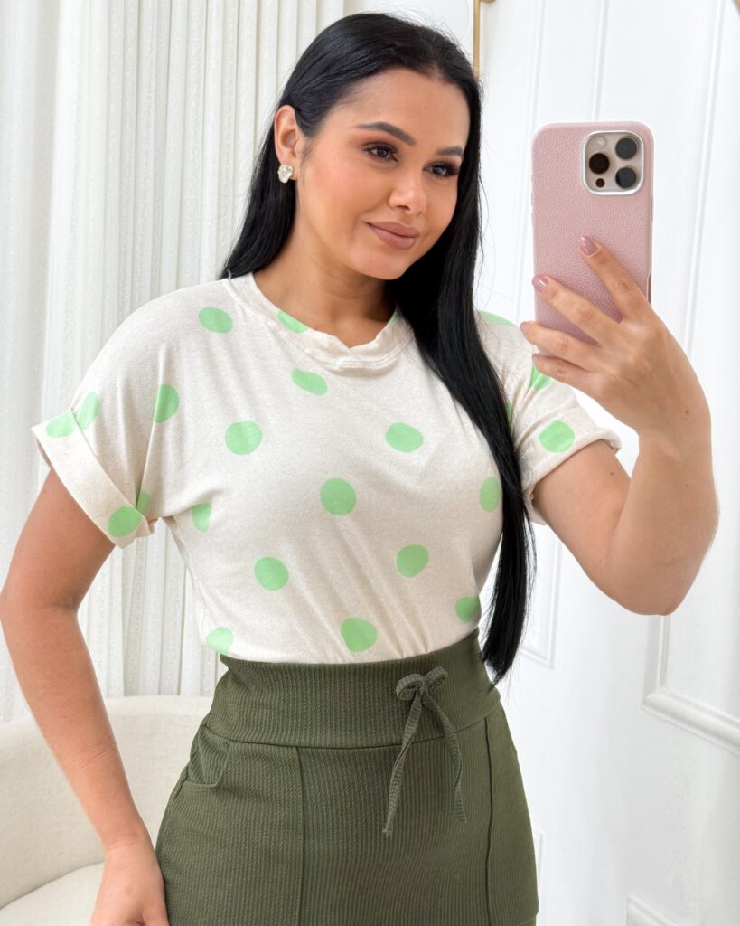 Blusa Tecido viscolaycra poá verde
