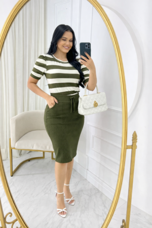 Conjunto Blusa+ Saia- manga princesa verde militar