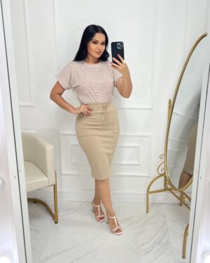 Conjunto Blusa+ Saia- bege