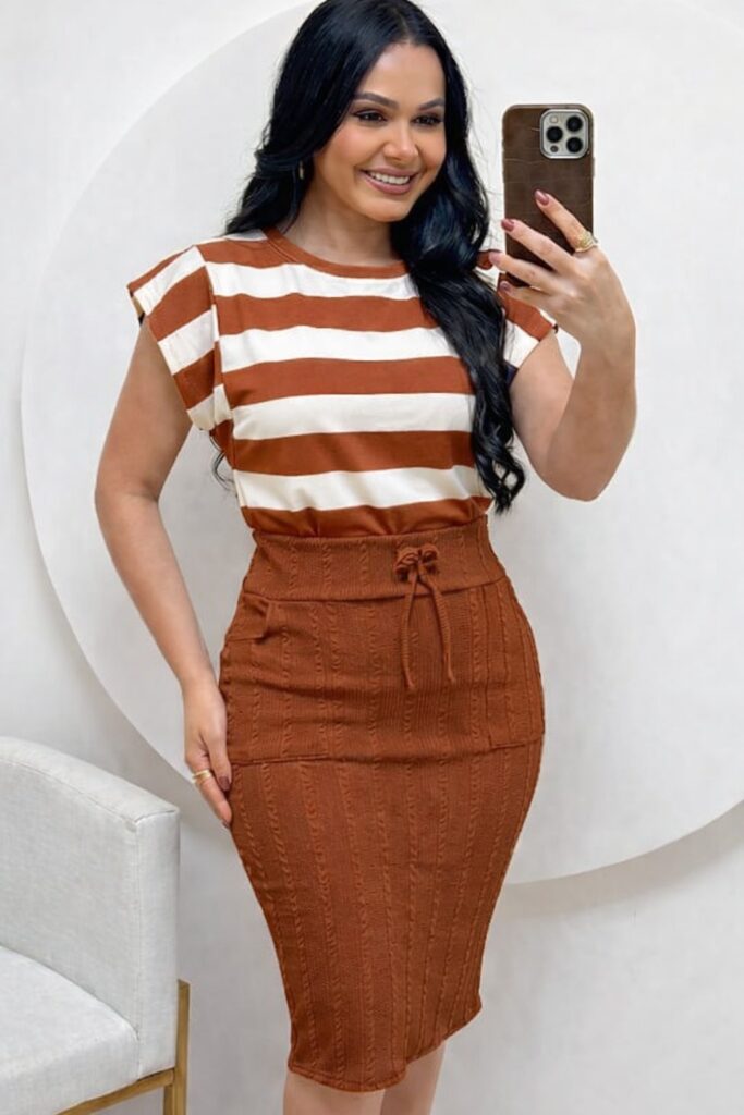 Conjunto Blusa+ Saia- manga muscle Terra cota