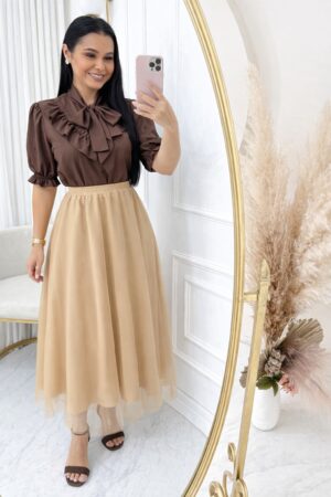 Conjunto Saia Midi em Tule + blusa babado Marrom + saia bege