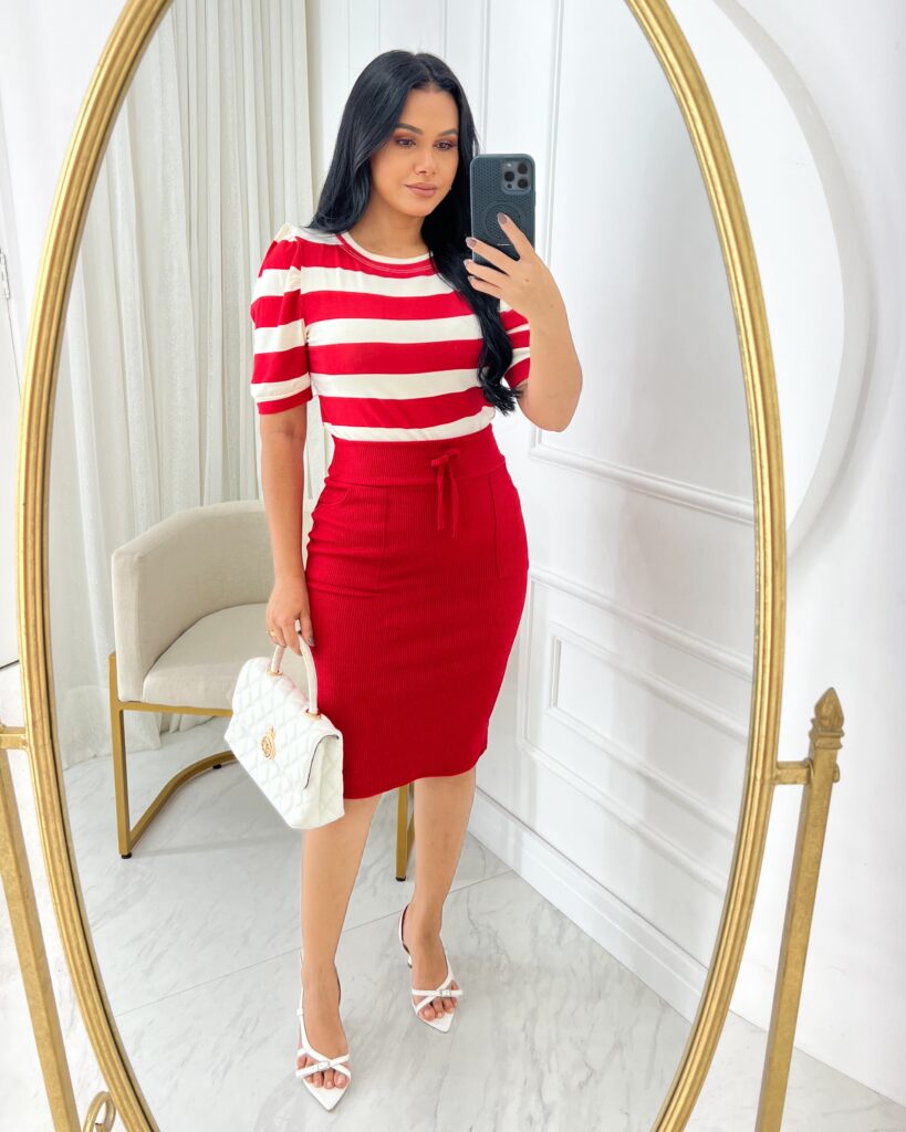 Conjunto Blusa+ Saia – vermelho