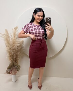 Conjunto Blusa+ Saia - xadrez- marsala