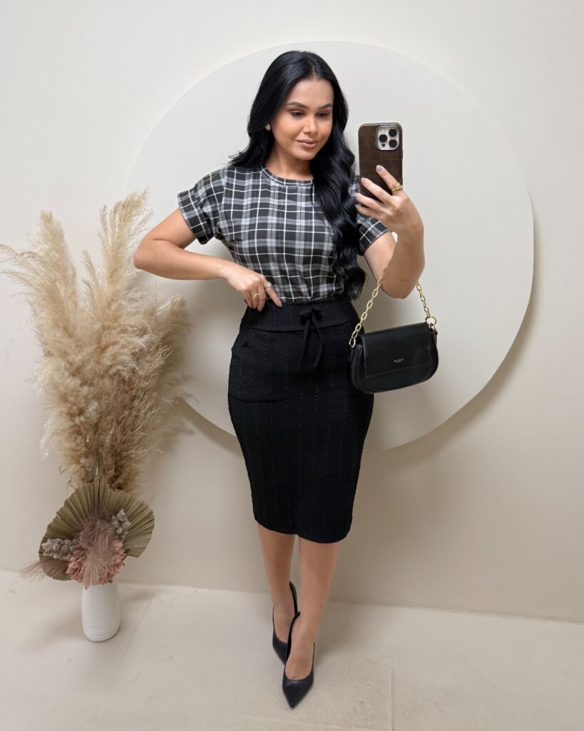 Conjunto Blusa+ Saia – xadrez- Preto