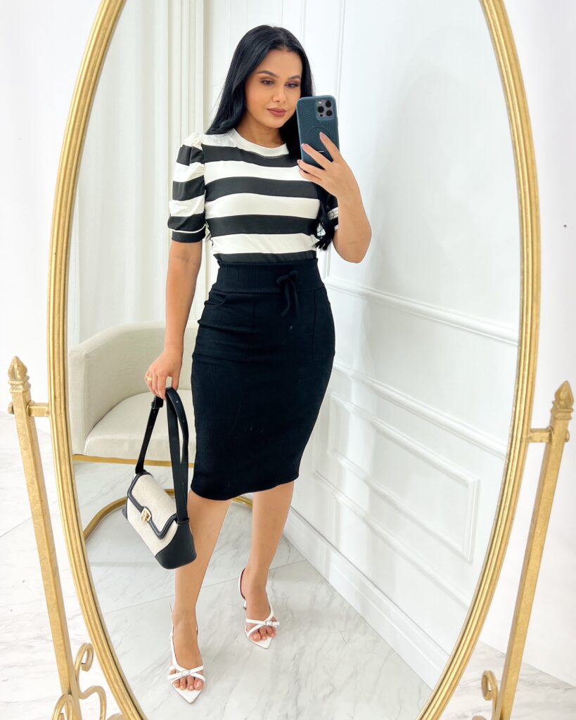 Conjunto Blusa+ Saia – Preto