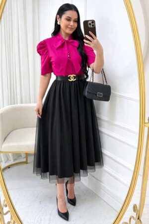 Conjunto Saia Midi em Tule + blusa Cor rosa pink + saia preto