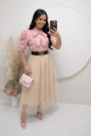 Conjunto Saia Midi em Tule + blusa Cor rosé + saia Bege