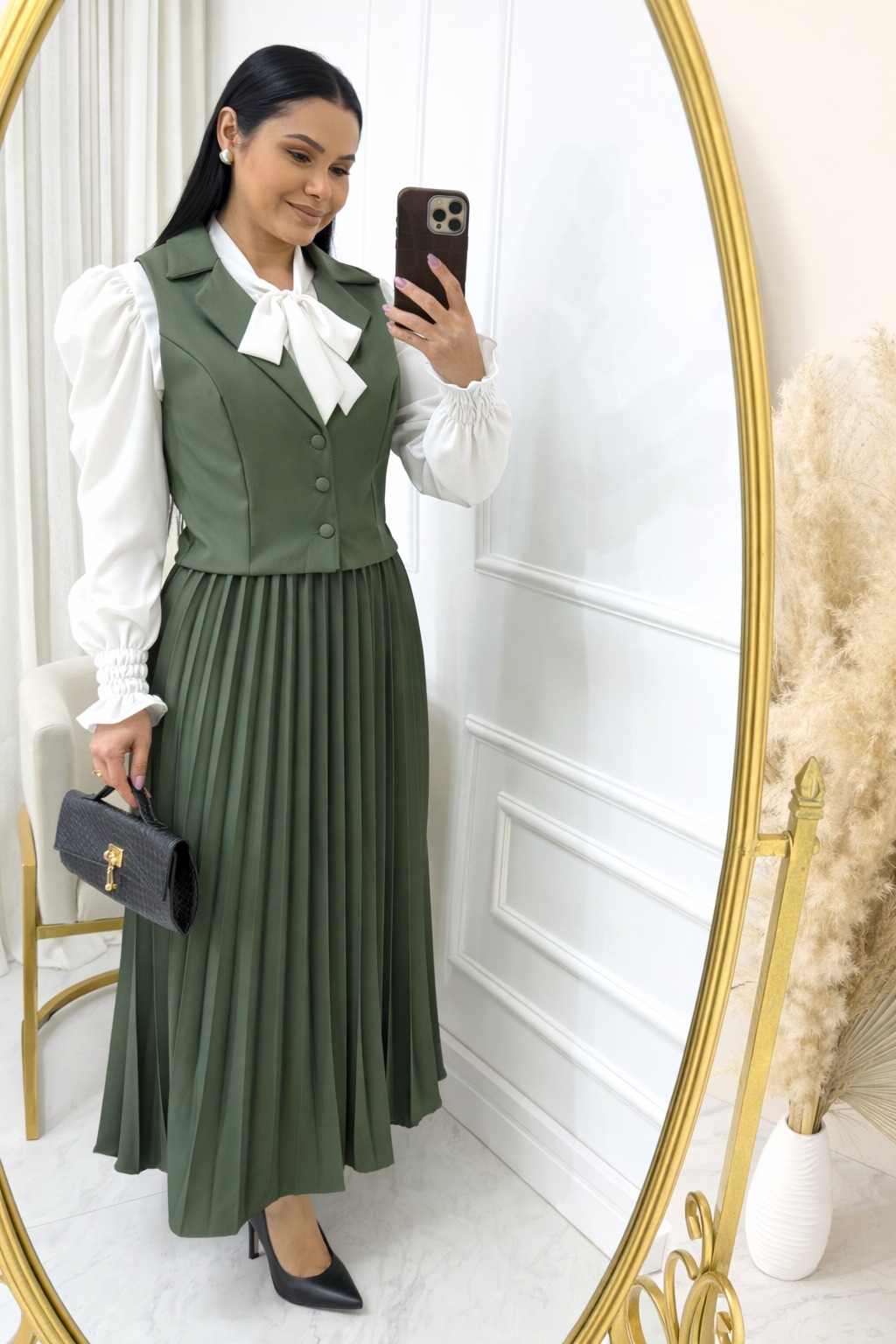 Conjunto em Alfaiataria Plissado + blusa manga longa completo