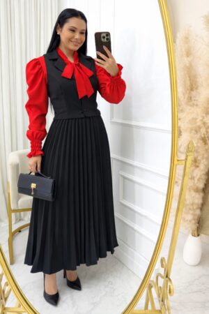 Conjunto em Alfaiataria Plissado + blusa manga longa completo