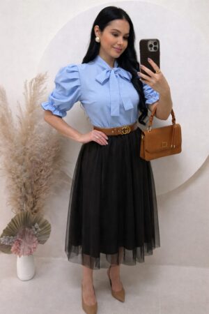 Conjunto Saia Midi em Tule + blusa Cor azul bebe + saia preto