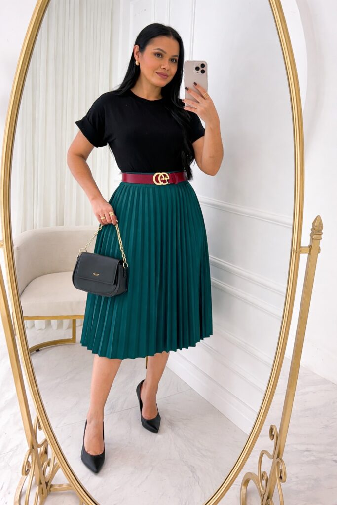 Conjunto Blusa+ Saia- preto+ floresta Oregon