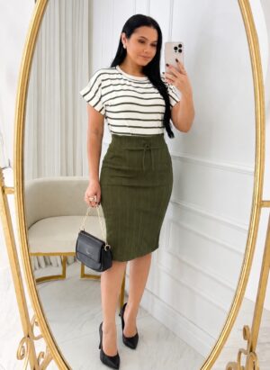 Conjunto Blusa+ Saia-verde militar