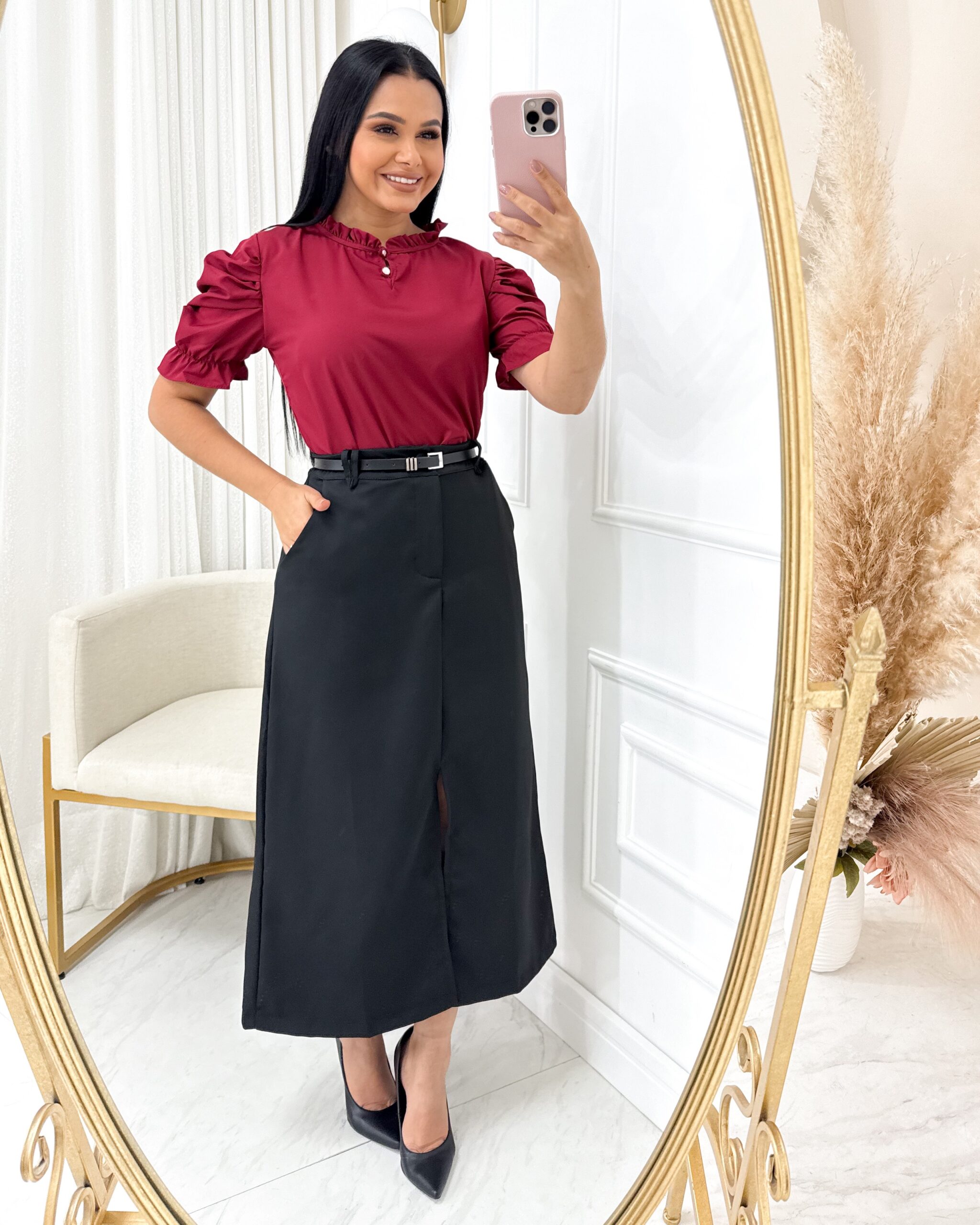 Saia Midi Tecido Alfaiataria com Cinto e com fenda na frente e Bolsos Funcionais Preto