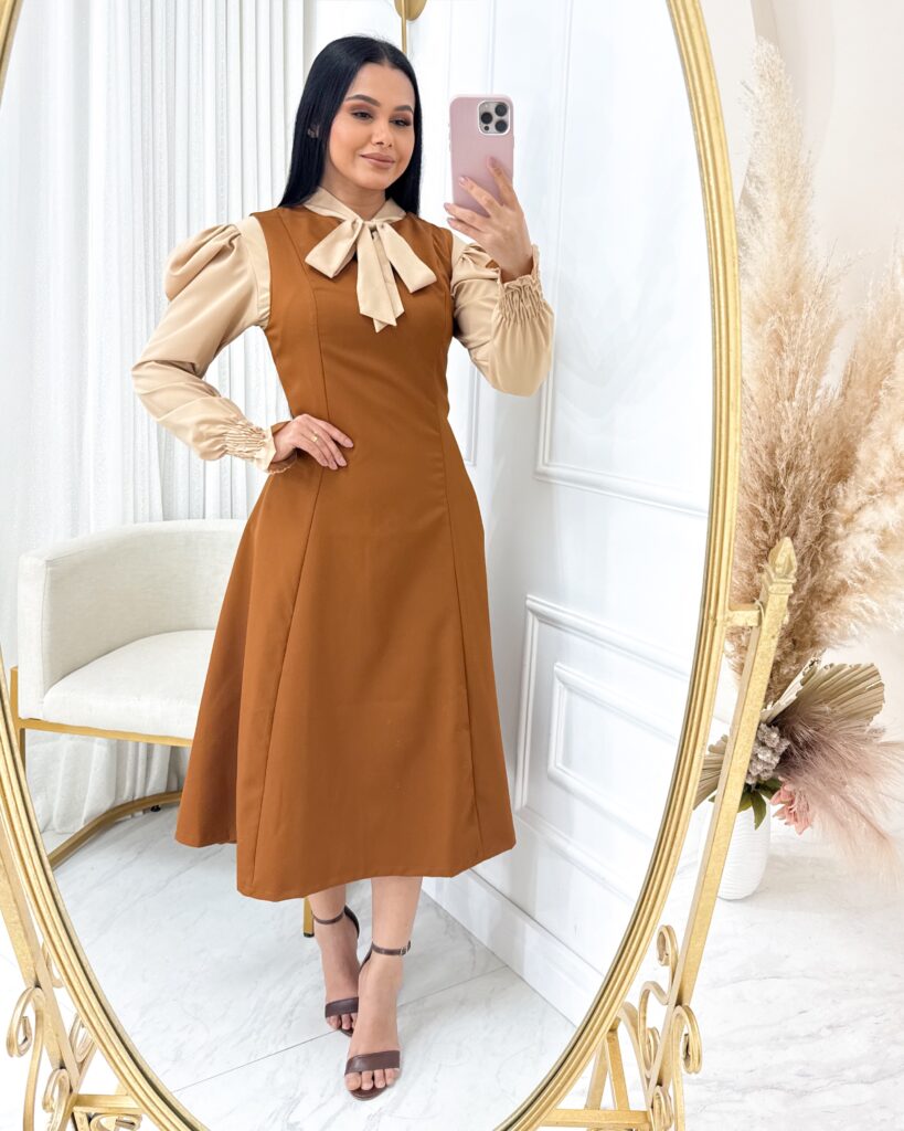 Vestido Midi em Alfaiataria regata Terra cota
