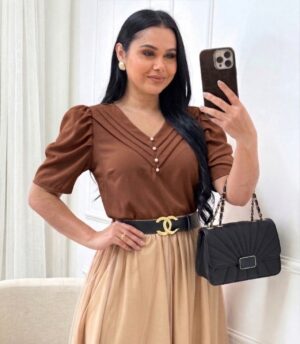 Blusa manga princesa Tecido Crepe Seda marrom