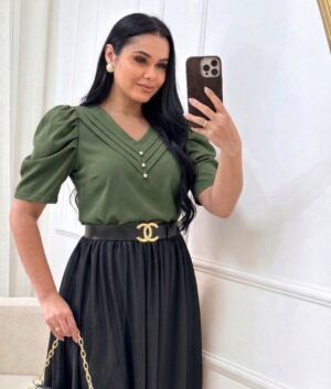 Blusa manga princesa Tecido Crepe Seda verde militar