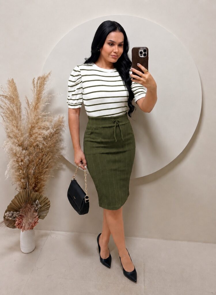 Conjunto Blusa+ Saia -verde militar