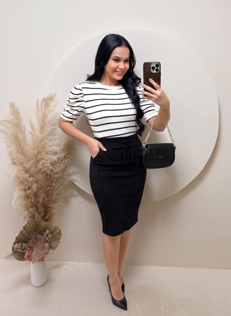 Conjunto Blusa+ Saia -Preto