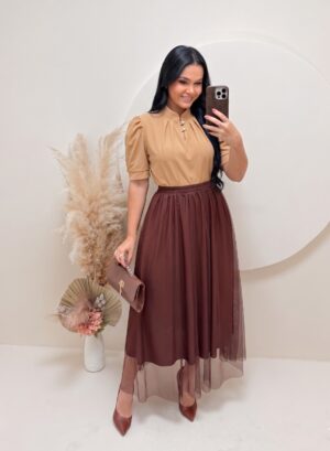 Conjunto Saia Midi em Tule + blusa Cor bege + saia marrom